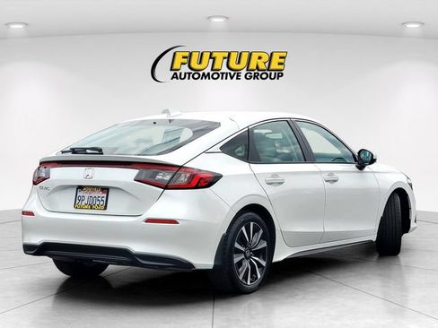 Used 2024 Honda Civic EX-L image 4