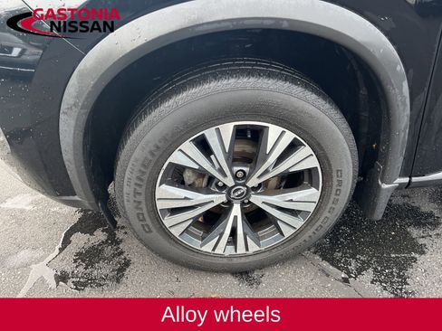 Used 2023 Nissan Rogue SV image 9