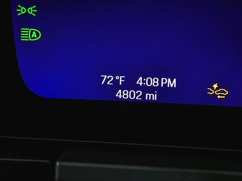 Used 2025 Porsche Macan 4 Electric image 22