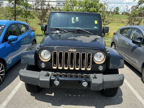 Used 2014 Jeep Wrangler Unlimited Sahara AWD/4WD image 2