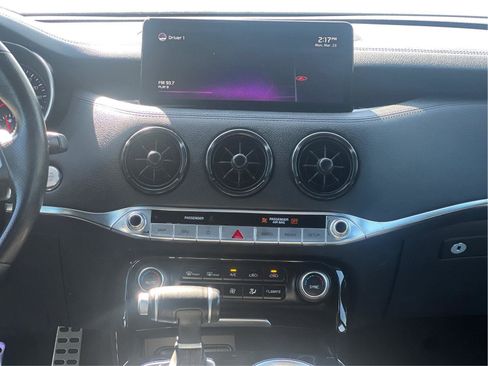 Used 2022 Kia Stinger GT-Line image 14