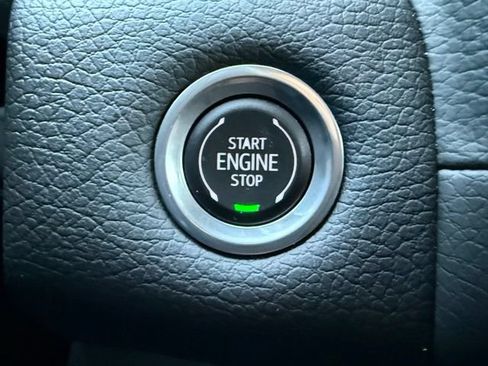 Used 2024 GMC Yukon XL Denali w/ Denali Reserve Package AWD/4WD image 25