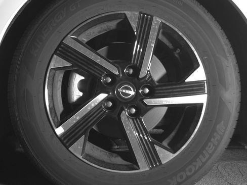 Used 2025 Nissan Sentra SV image 12