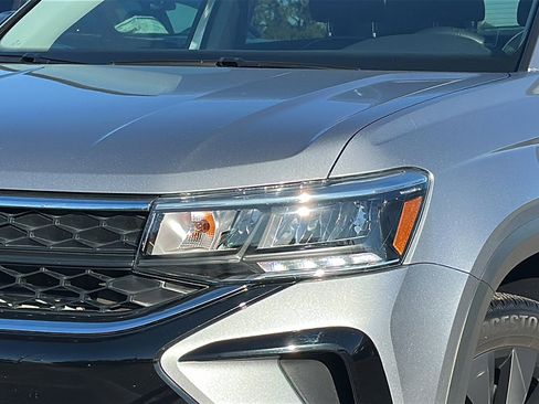 Used 2024 Volkswagen Taos S image 4