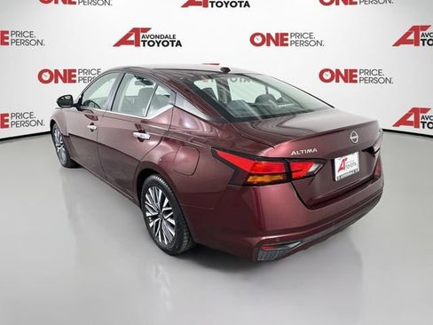 Used 2024 Nissan Altima 2.5 SV FWD image 5