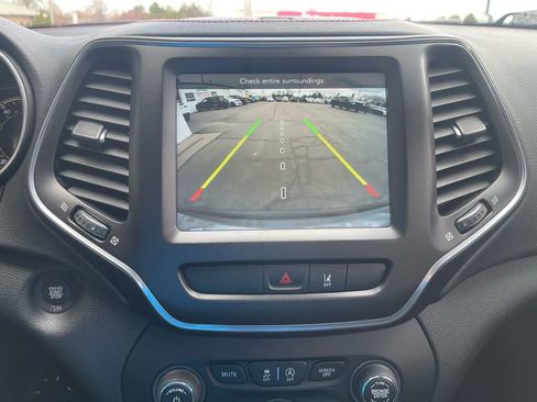 Used 2022 Jeep Cherokee Trailhawk w/ Trailer Tow Group image 27