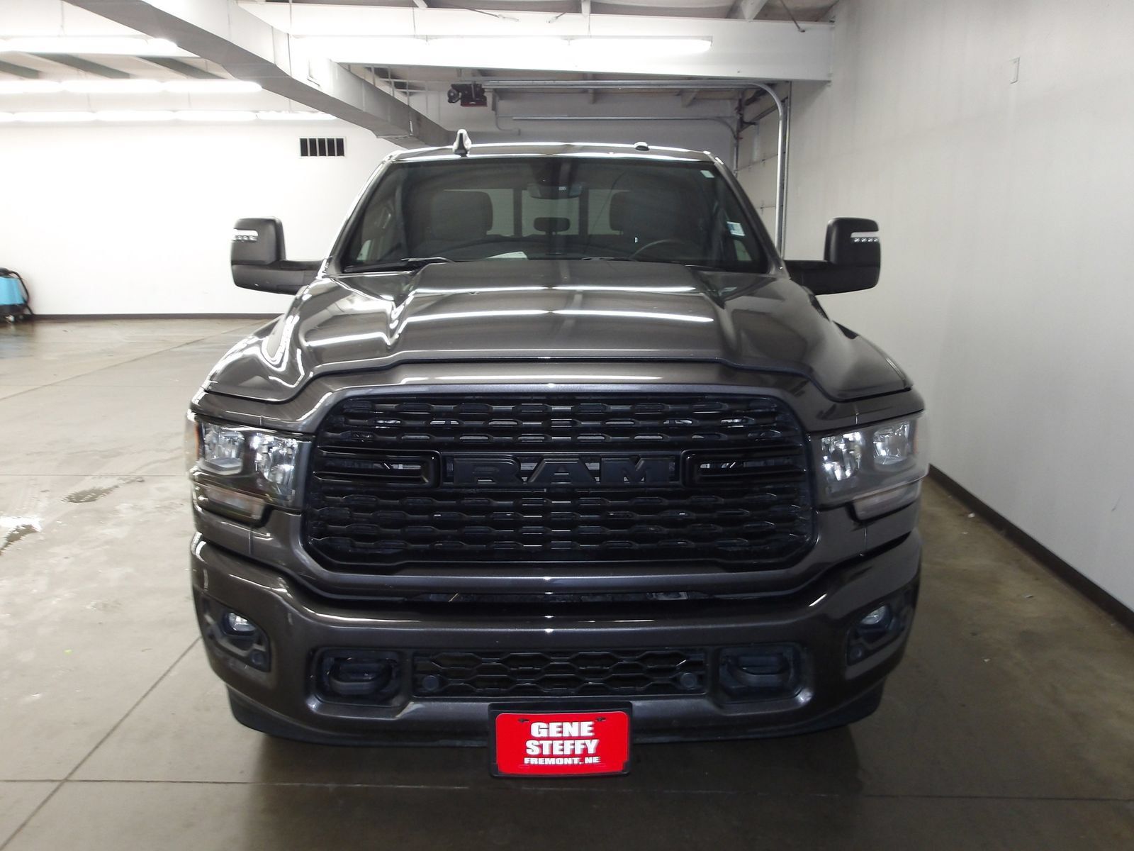 Used 2024 RAM 2500 Big Horn w/ Night Edition AWD/4WD image 6