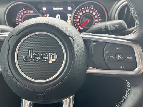 Used 2022 Jeep Gladiator Rubicon w/ LED Lighting Group image 25