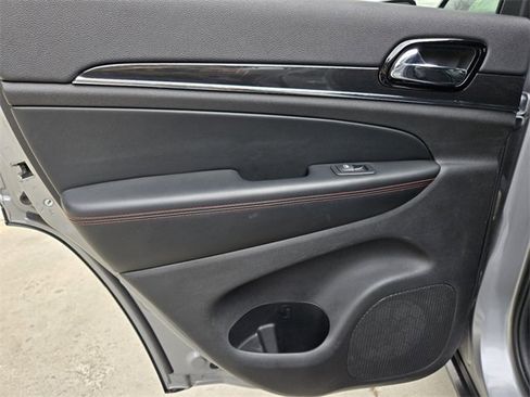 Used 2019 Jeep Grand Cherokee Trailhawk image 35