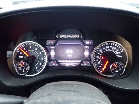 Used 2024 RAM 1500 Laramie AWD/4WD image 16