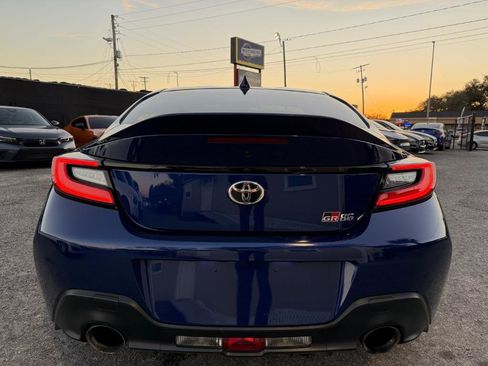 Used 2023 Toyota GR86 Premium w/ ALL Weather Mat Package (TMS) image 6