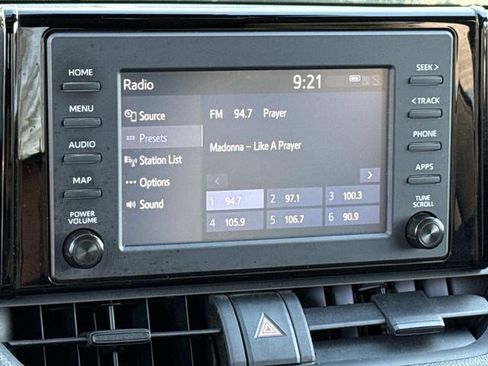 Used 2019 Toyota RAV4 LE image 19