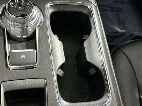 Used 2019 Ford Fusion SEL image 27