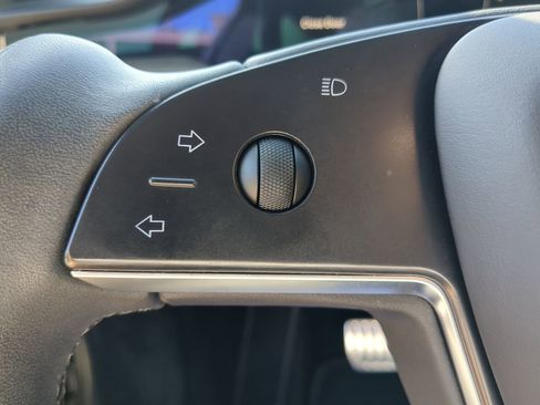 Used 2022 Tesla Model S image 56