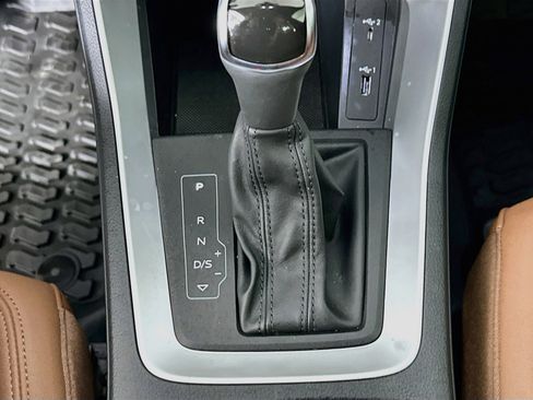 Used 2019 Audi Q3 2.0T Premium w/ Convenience Package AWD/4WD image 24