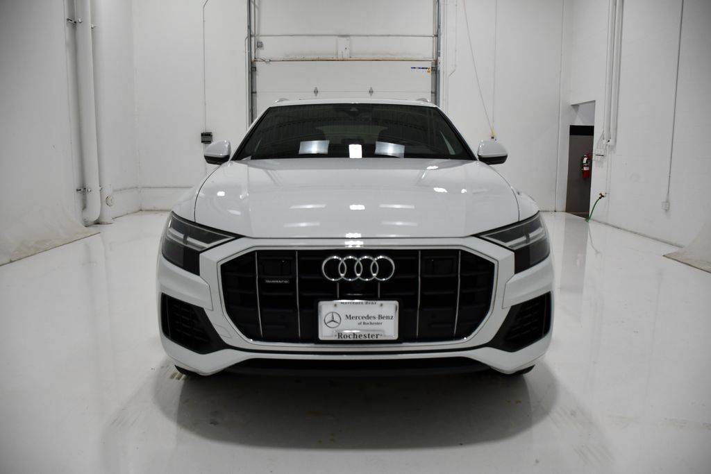 Used 2019 Audi Q8 Premium Plus w/ Premium Plus AWD/4WD image 2