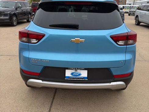 Used 2025 Chevrolet TrailBlazer LT AWD/4WD image 6