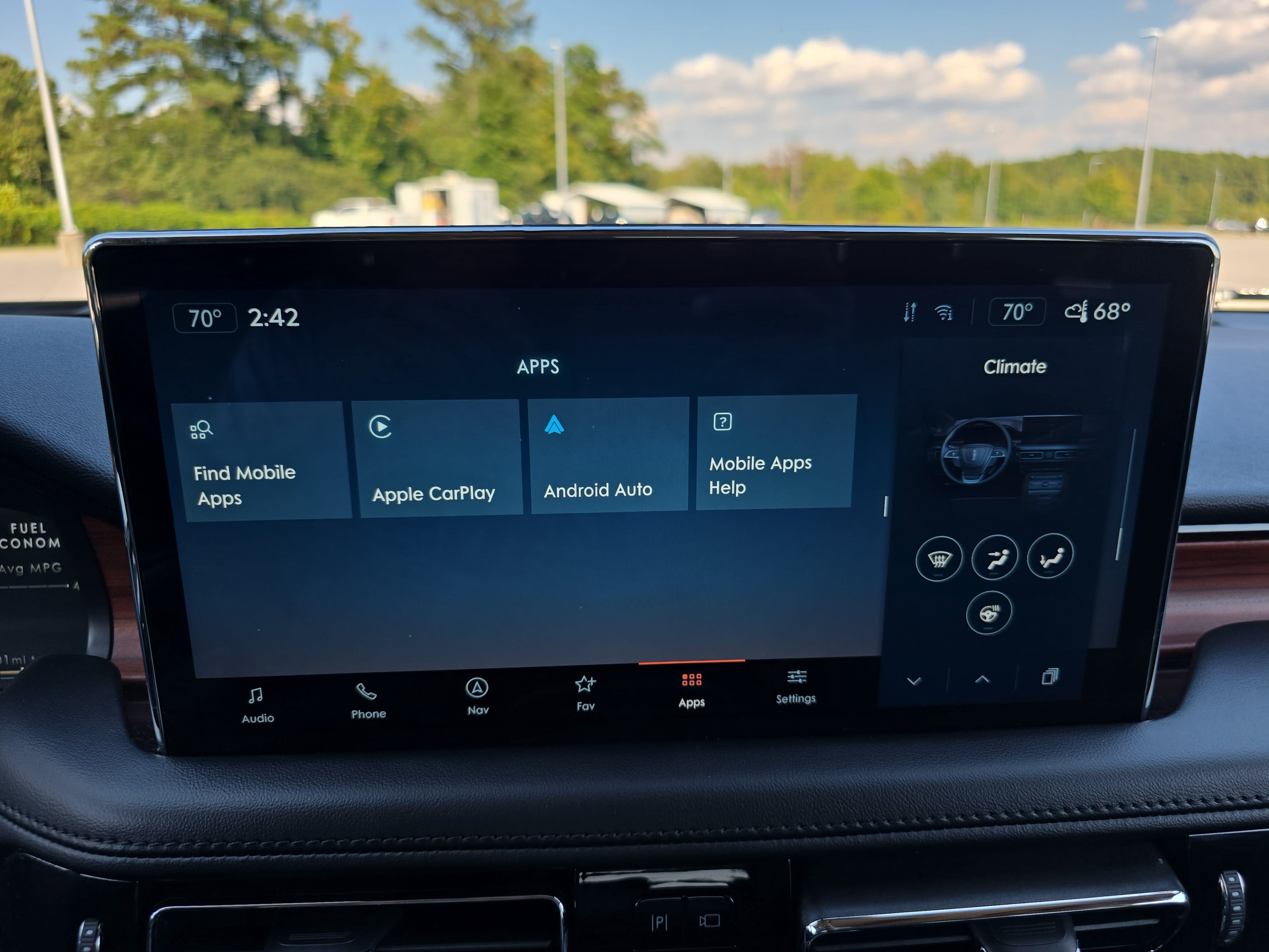 Certified 2023 Lincoln Nautilus Reserve AWD/4WD image 21