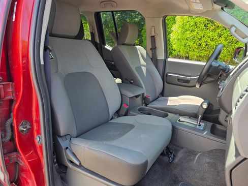 Used 2014 Nissan Xterra S image 29