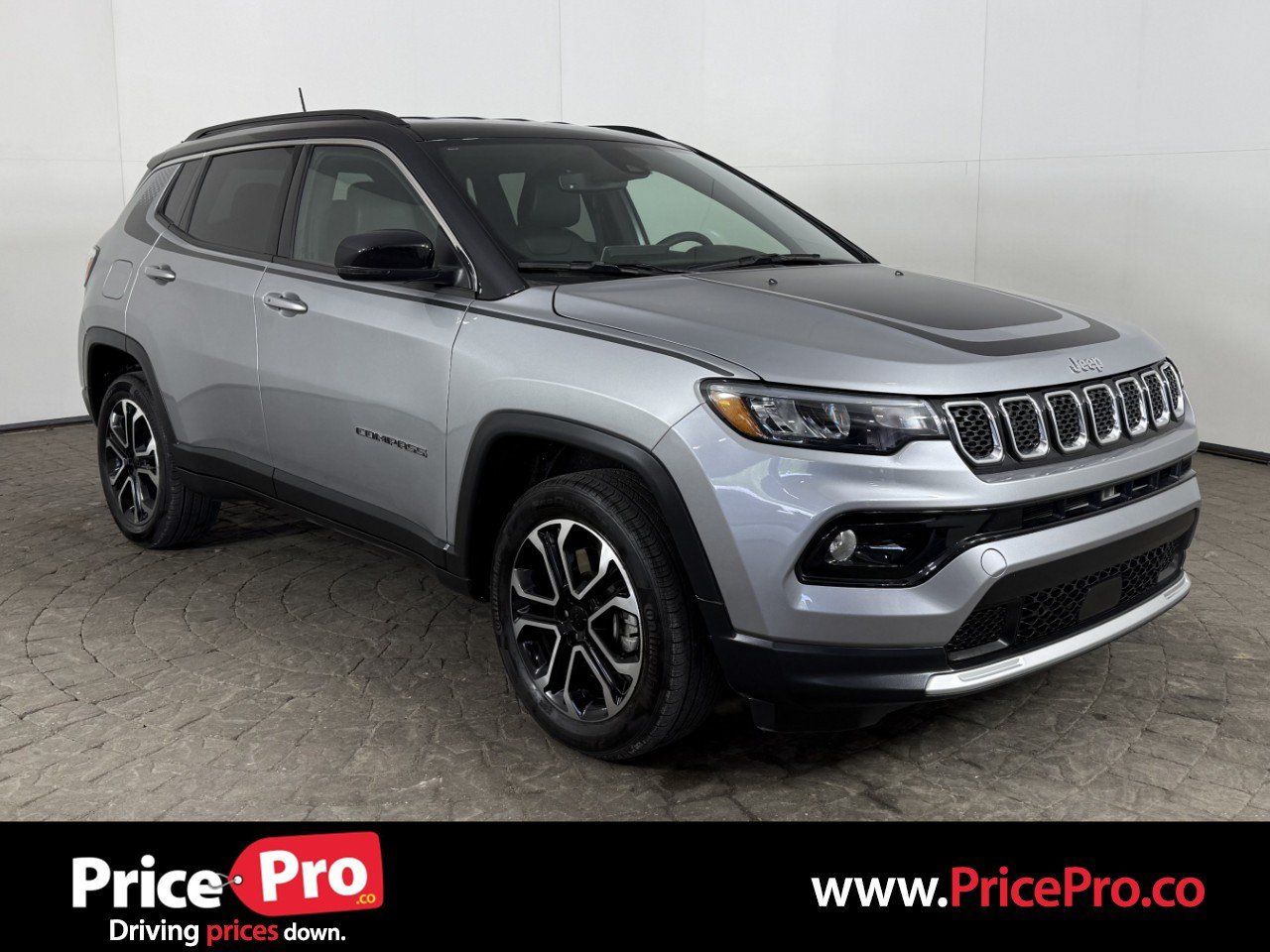 Used 2023 Jeep Compass Limited w/ Mopar Graphics Package AWD/4WD image 1