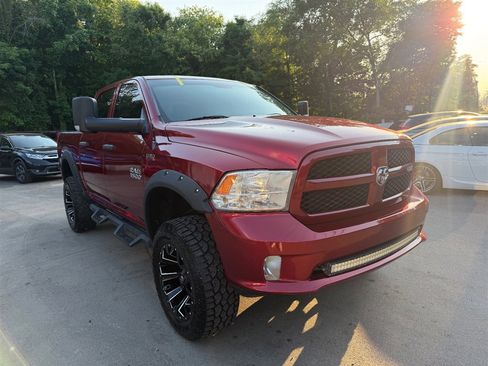 Used 2014 RAM 1500 Express AWD/4WD image 2
