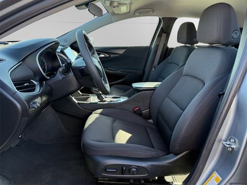 Used 2023 Chevrolet Malibu LT image 9