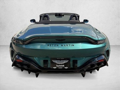 New 2026 Aston Martin V8 Vantage image 5