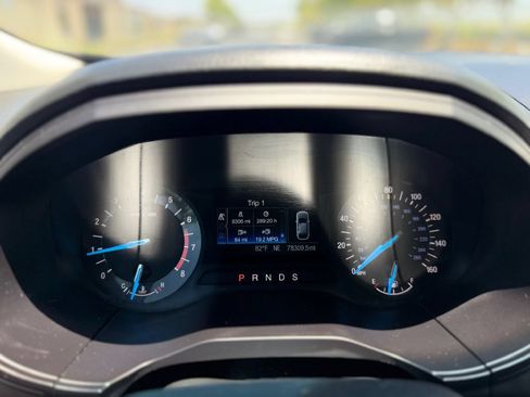 Used 2018 Ford Edge SE FWD image 16
