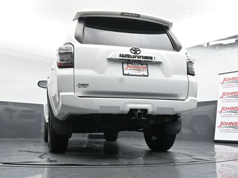 Used 2021 Toyota 4Runner SR5 image 29