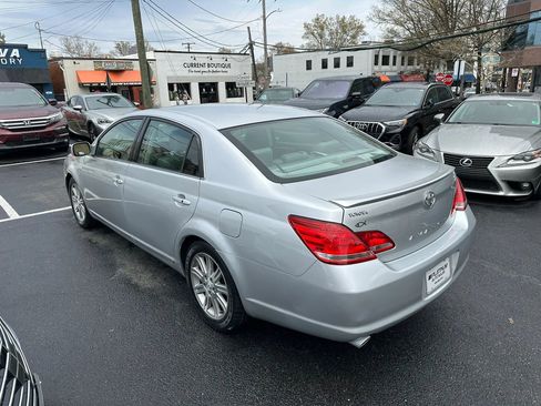 Used 2006 Toyota Avalon Limited image 9