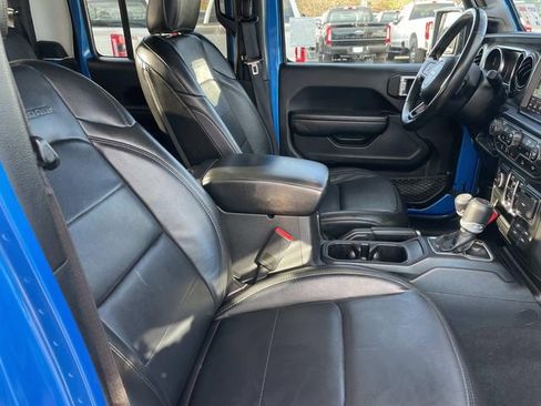 Used 2022 Jeep Gladiator Sport image 35