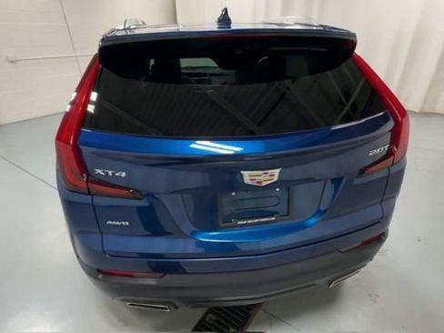 Used 2019 Cadillac XT4 Luxury w/ Cold Weather Package image 7