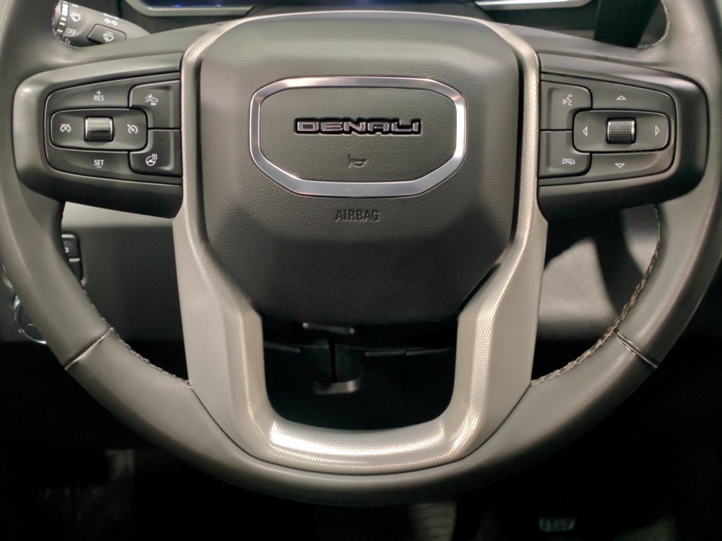 Used 2024 GMC Sierra 2500 Denali w/ Denali Reserve Package AWD/4WD image 5