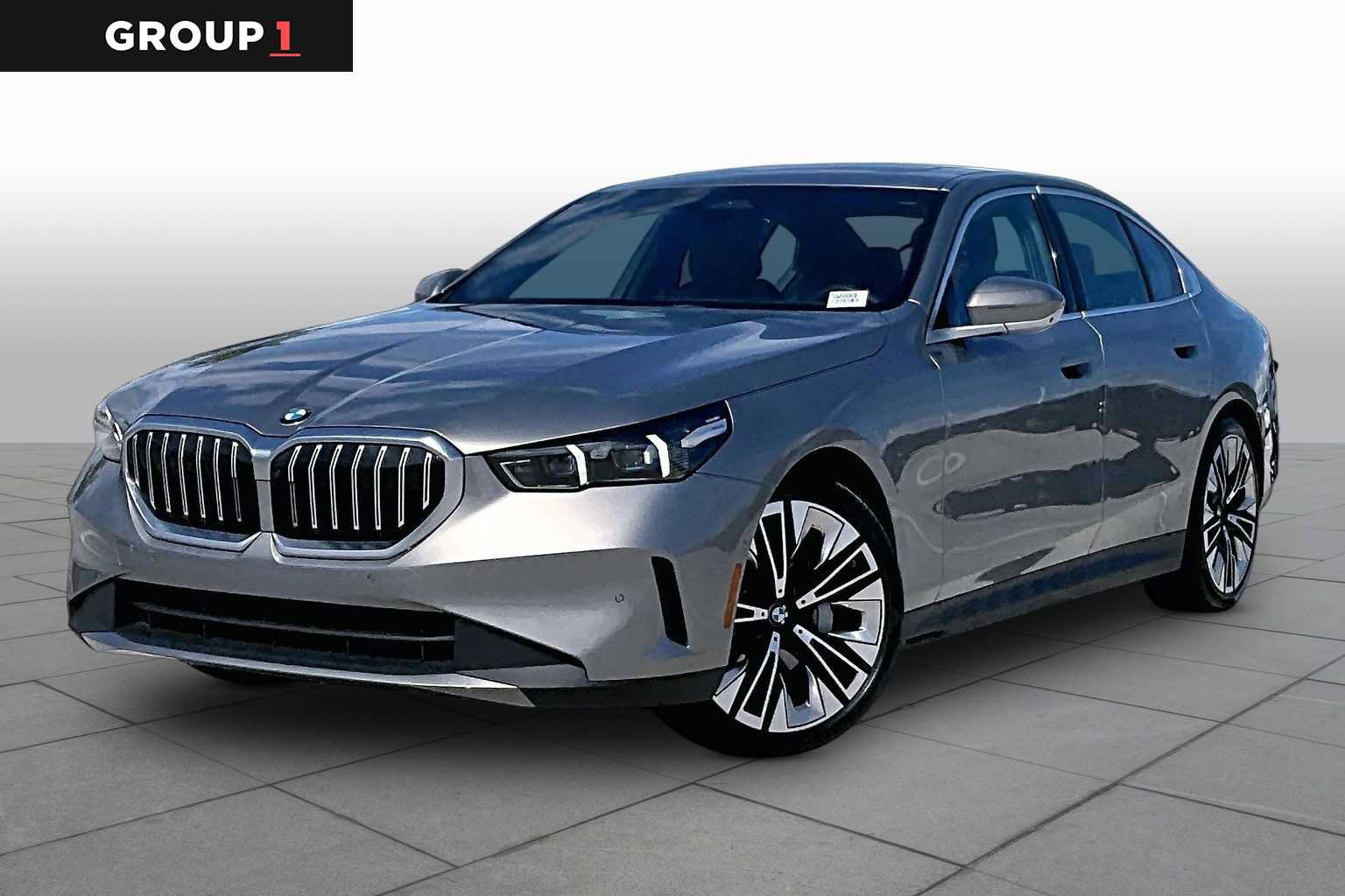 Used 2026 BMW 530i RWD image 1