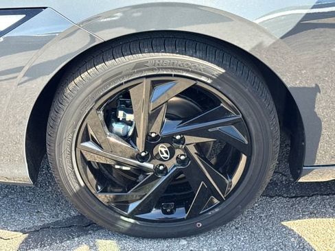 New 2026 Hyundai Elantra SEL Sport Premium FWD image 22