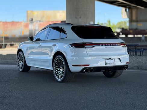 Used 2021 Porsche Macan Turbo AWD/4WD image 8