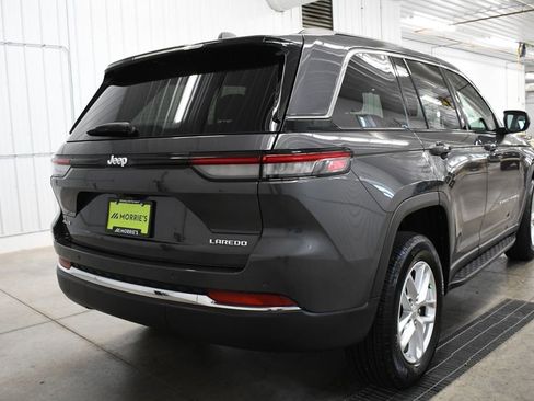 Used 2024 Jeep Grand Cherokee Laredo X image 8
