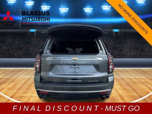 Used 2023 Chevrolet Suburban Premier image 25