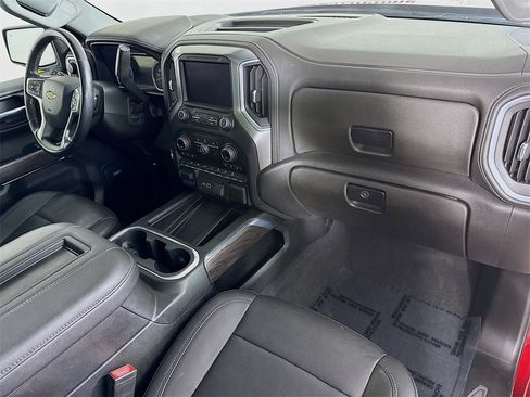 Used 2022 Chevrolet Silverado 1500 LTZ w/ Technology Package image 33