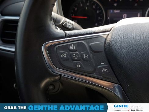Used 2021 Chevrolet Equinox LT image 15