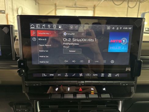 New 2026 GMC Hummer EV 4x4 Crew Cab image 25