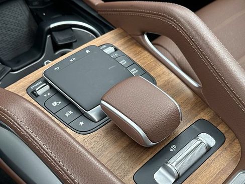 Certified 2024 Mercedes-Benz GLS 450 4MATIC image 33