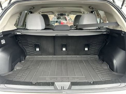 Certified 2022 Subaru Crosstrek 2.0i Premium image 22