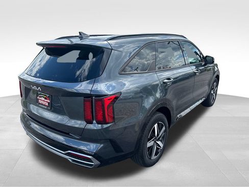 Used 2023 Kia Sorento EX w/ Panoramic Sunroof Package FWD image 6