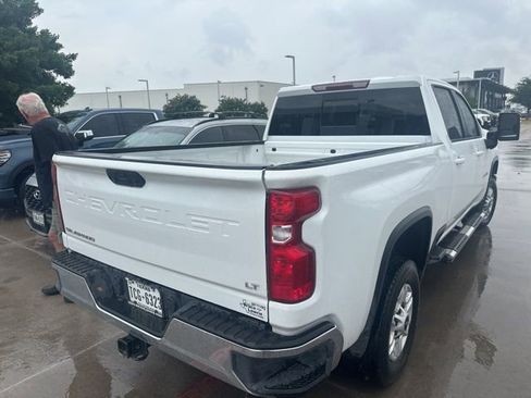 Used 2023 Chevrolet Silverado 2500 LT w/ Convenience Package AWD/4WD image 3