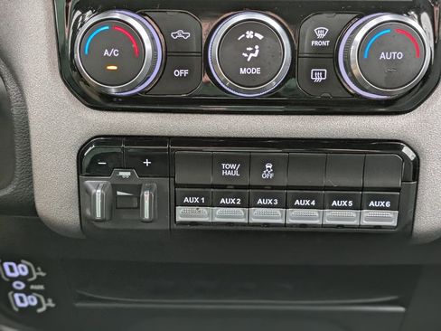 Used 2023 RAM 2500 Tradesman image 30