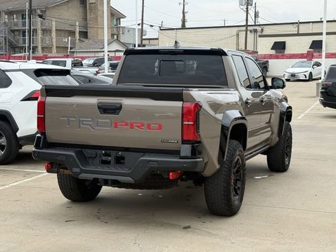 Used 2025 Toyota Tacoma TRD Pro AWD/4WD image 4
