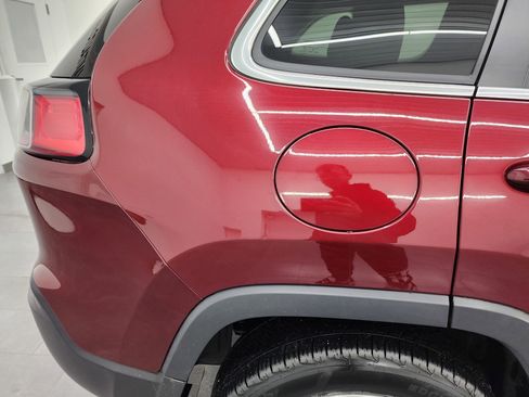 Used 2020 Jeep Cherokee Limited image 24