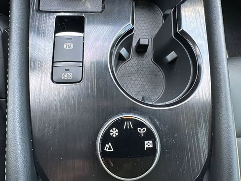 Used 2023 Nissan Rogue SL w/ SL Premium Package image 28