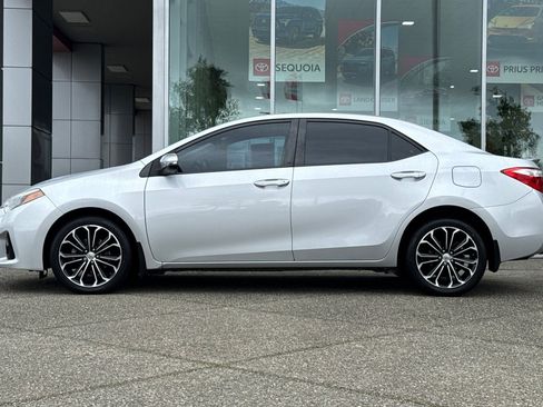 Used 2014 Toyota Corolla S Premium image 6